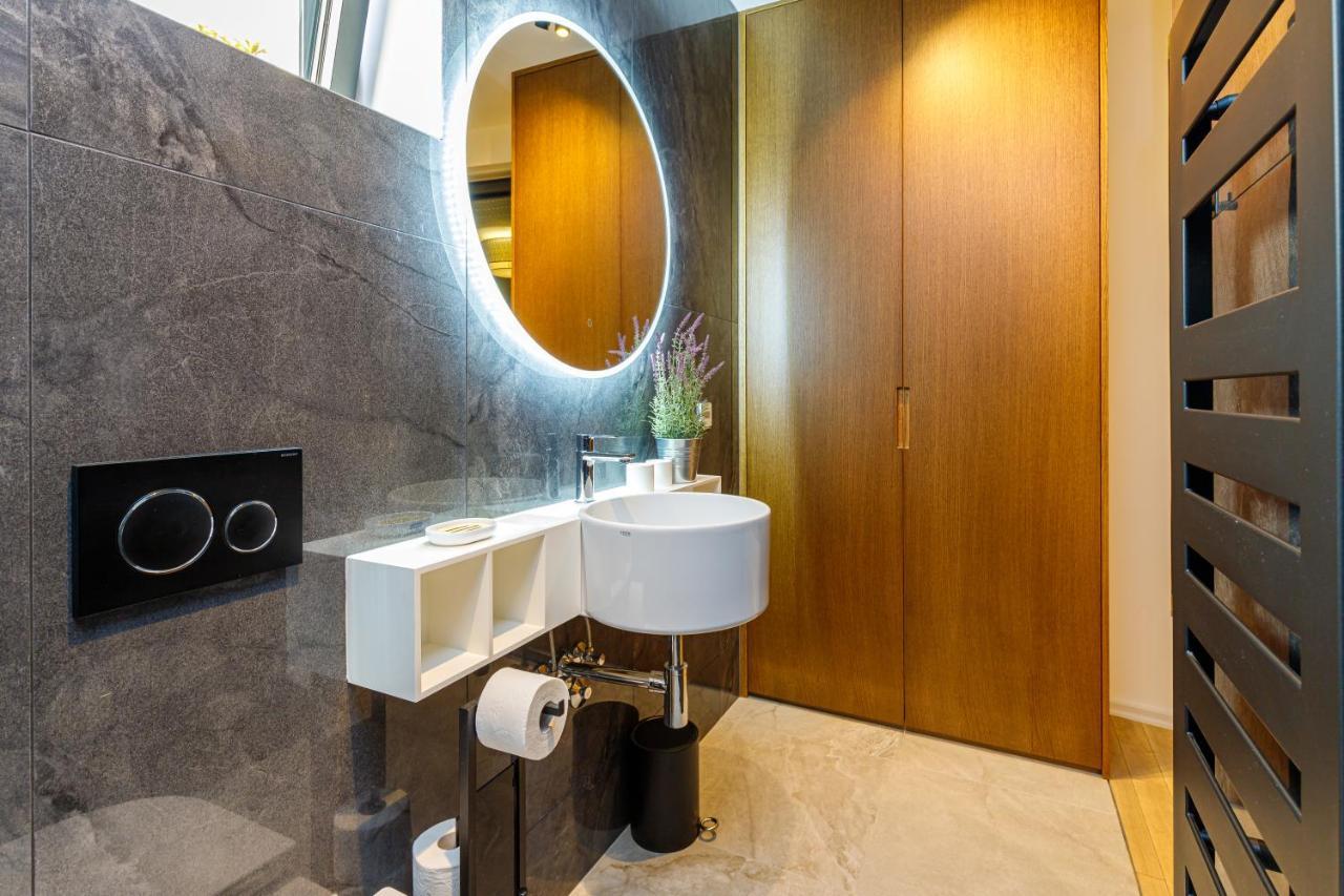 ロヴィニ Casa Inesヴィラ エクステリア 写真